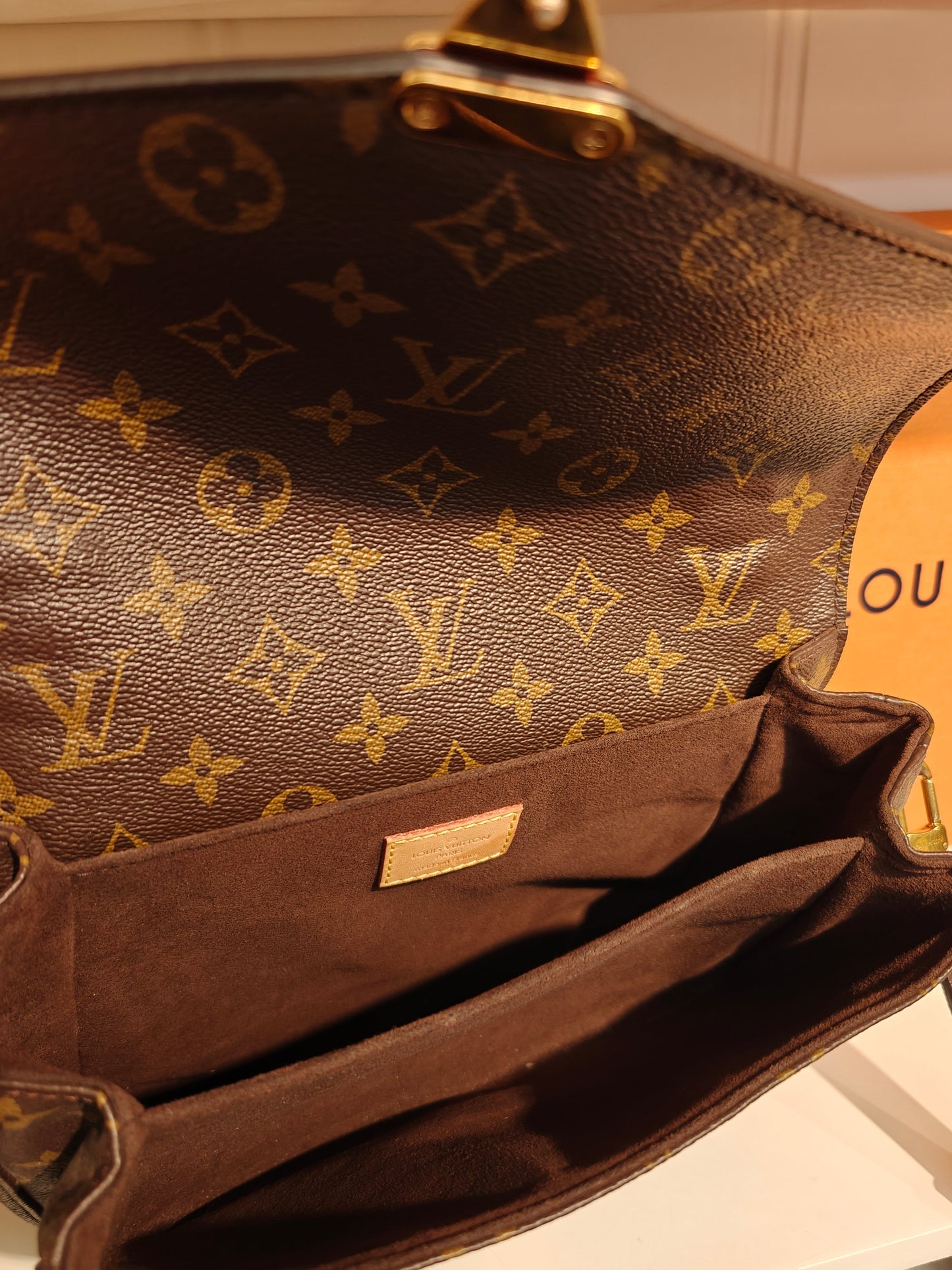 Louis Vuitton taske |T A L E S|
