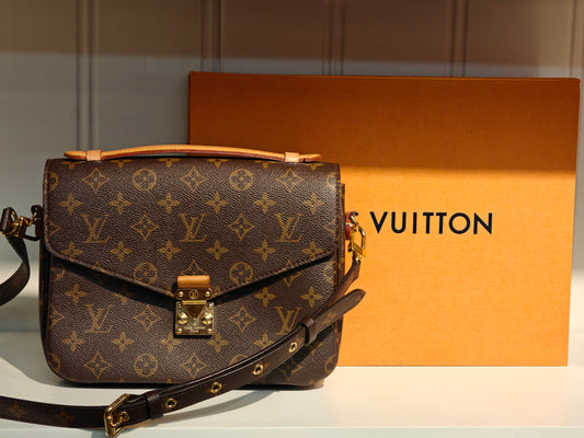 Shop Louis Vuitton Pochette Métis secondhand, online hos Tales