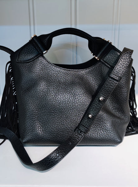 Køb Decadent Minna small tote bag med frynser online hos Tales. Shop andre lækre secondhand items i webshoppen.